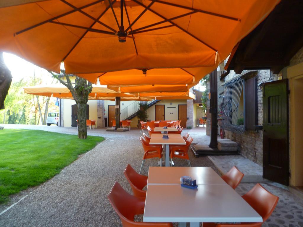 Alojamento de Acomodação e Pequeno-almoço Corte Ca' Bosco Castello di Serravalle